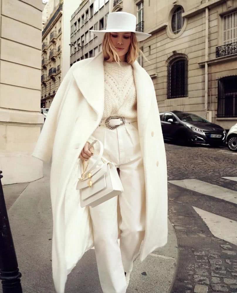 什么颜色穿上更显高级感?买衣服前这几个颜色一定要了解下