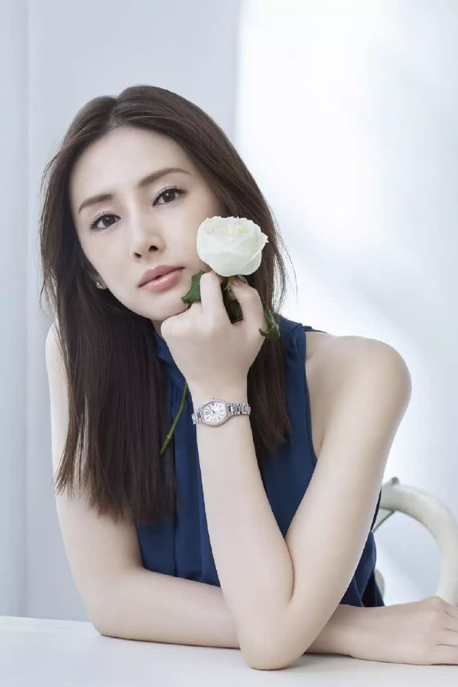 看多了流水线上的整容脸 是时候让她们来洗洗眼了