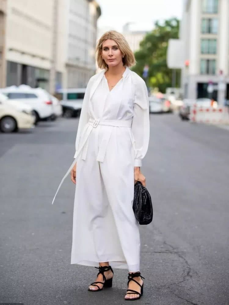 欧美街拍:腿又粗又短这个冬天这样穿最合适