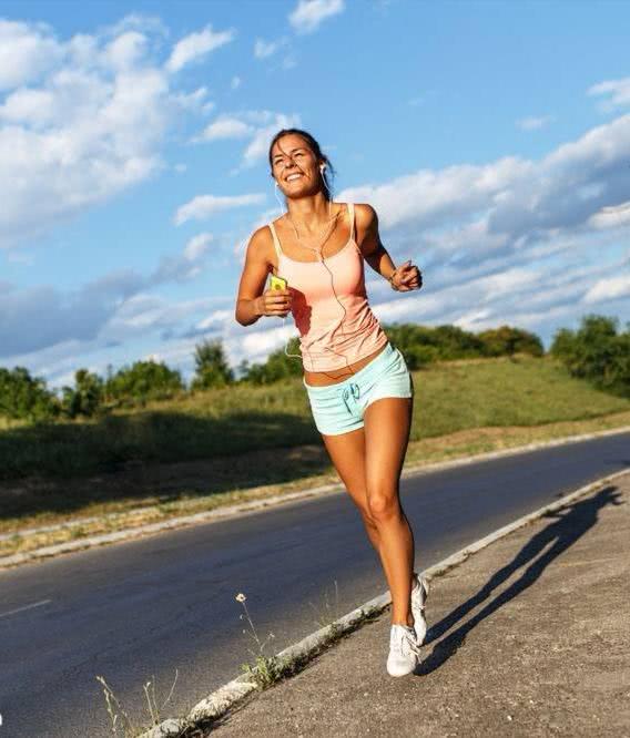 为什么不爱保养的女性肌肤却最好？很多人都不懂，答案其实很简单