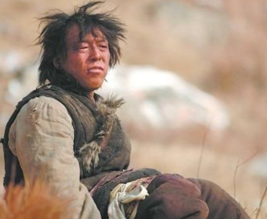 黄渤和她相恋13年，成名后依旧不离不弃，婚后把她宠成公主