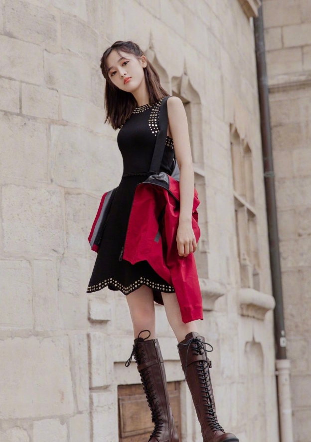 吴宣仪的脸被天使吻了,还给腿开了窗,这也太不公平了