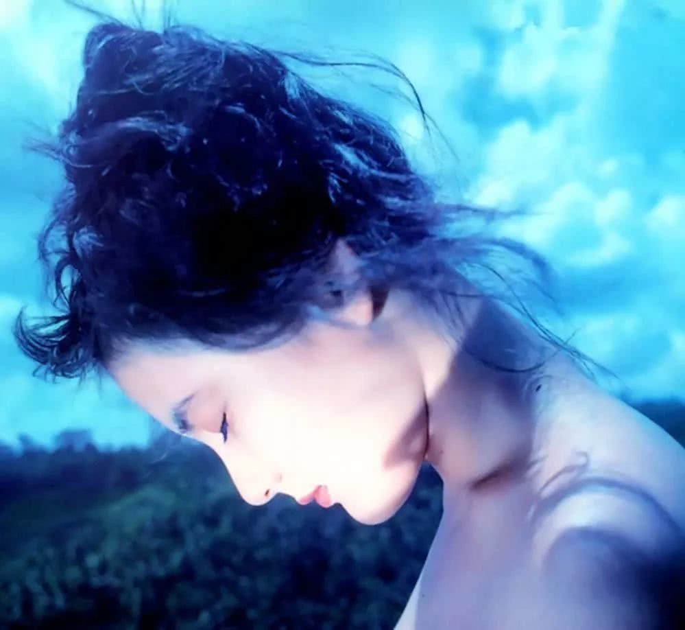 日本有一位奶萌版热巴，同样的五官却又软又甜