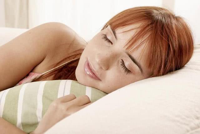 为什么不爱保养的女性肌肤却最好？很多人都不懂，答案其实很简单