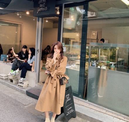 今年秋冬最流行6款外套，运动风气质风淑女风，你想要的这里都有