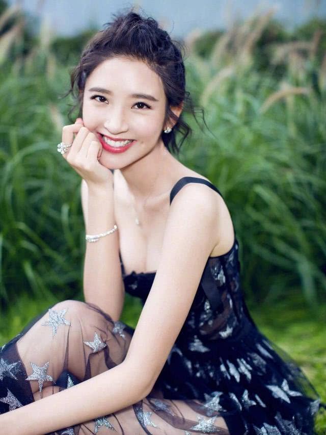 脸上有这4个特征的女生,一定要拒绝留“短发”,显老不说还邋遢