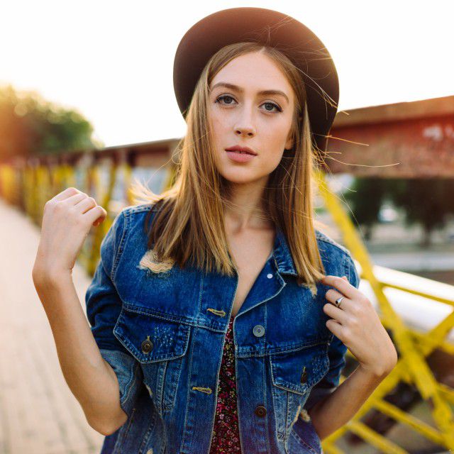 牛仔外套怎么搭配才时尚，学会这样搭配，想不时髦都难!