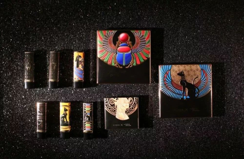 没想到周黑鸭的彩妆礼盒和香奈儿居然不分上下