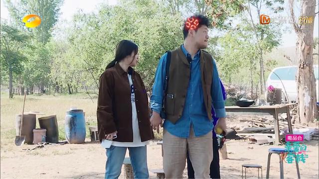 亲爱的客栈有毒!三位明星人设崩塌,难怪马天宇说:狗都没咱们累