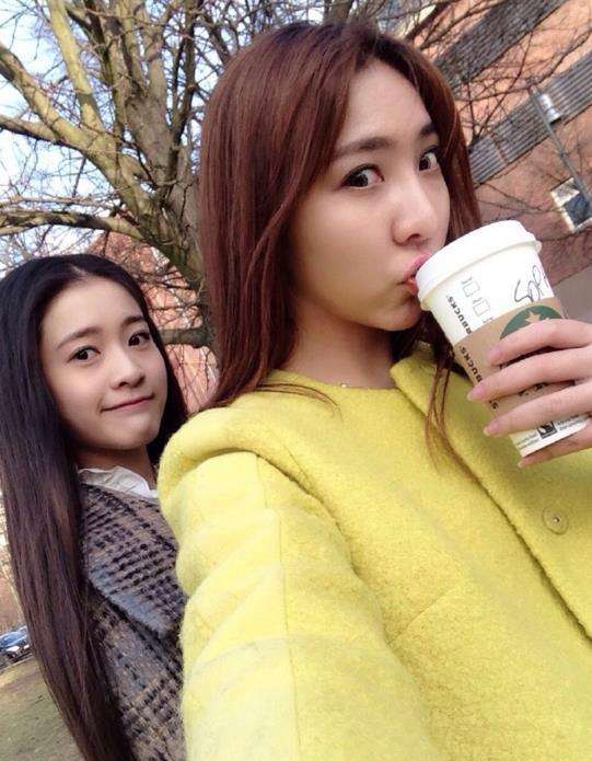 本是陪姐姐去拍戏却被导演看中,如今大红大紫,姐姐却没名气!