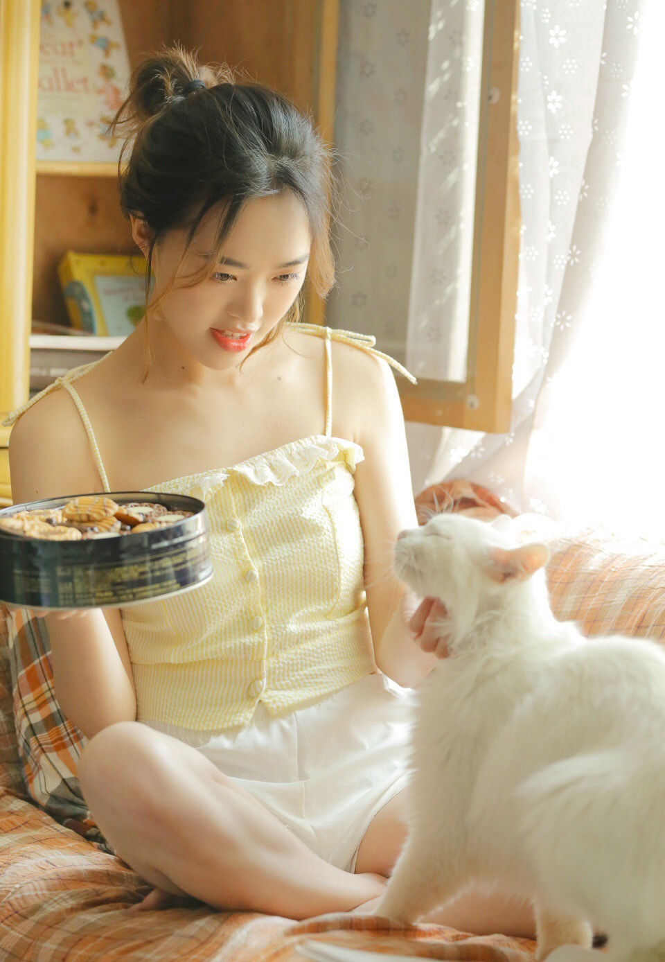 丰满美女小姐姐大胆诱人性感写真