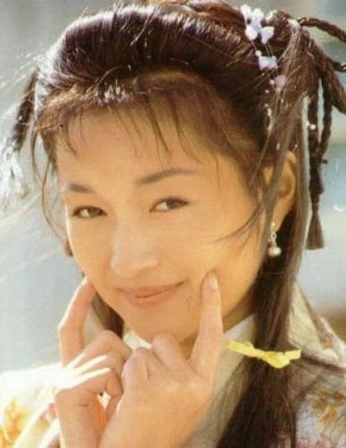 最美郭襄李绮红混血儿子曝近照,15岁高大帅气,还很有运动天赋