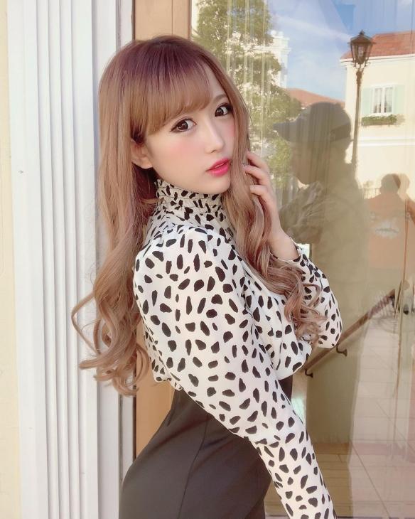 次时代辣妹超绝可爱！日杂00后人气模特伊藤桃々大波美图来袭