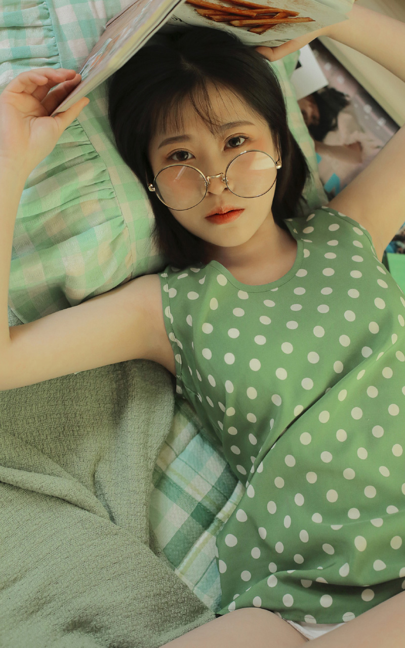 性感尤物美女撩人美腿极致诱惑写真图片
