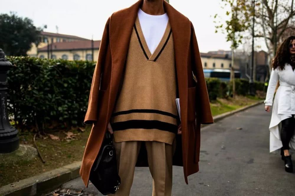 做好“内搭”功夫，“粗短脖”也不输天鹅颈