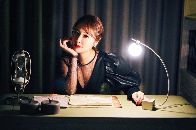 林心如表白霍建华引争议,陈意涵表白老公却获赞,仅因说话方式?