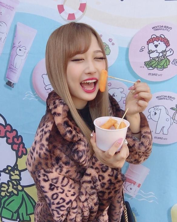 次时代辣妹超绝可爱！日杂00后人气模特伊藤桃々大波美图来袭