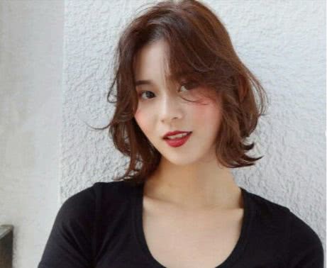 有发际线不好看？换刘海卷一下，让你颜值猛涨百倍