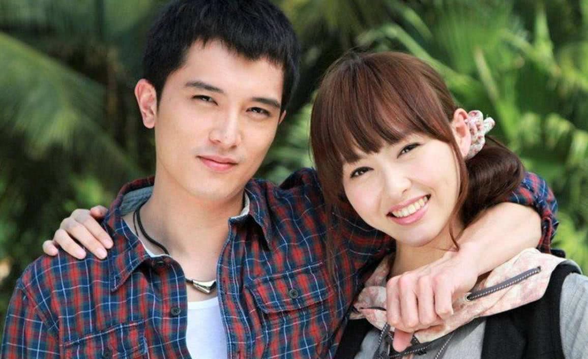 曾与唐嫣同居3年,后因出轨两人分手,如今却恋上大25岁白富美