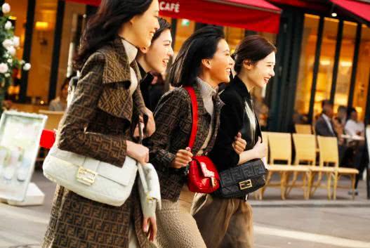 今年必买的 7大包款又有哪些呢？百万带你看看，现在买起来还不算太晚！