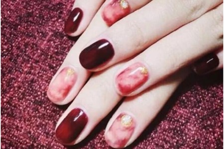 2019美甲十个流行颜色,女生不能错过的美丽指甲