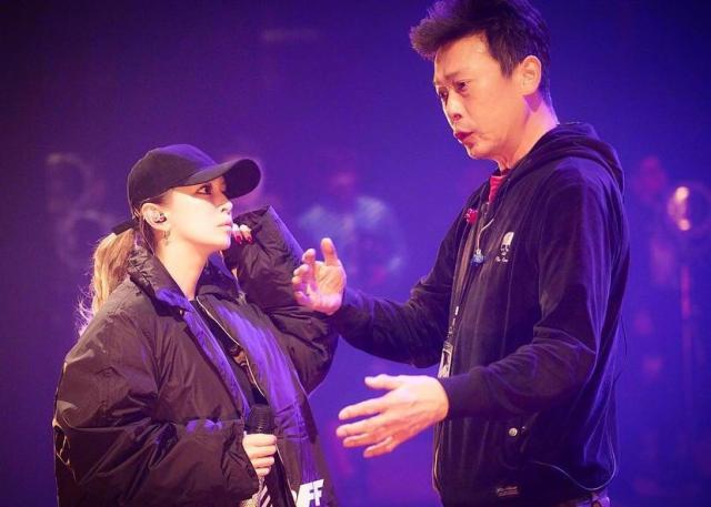 左耳失聪,绯闻与争议缠身,被万千少女迷恋的滨崎步