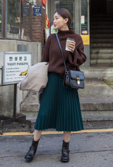 11月后别急着穿裤子！试试这4款超模裙，高级还显腿长