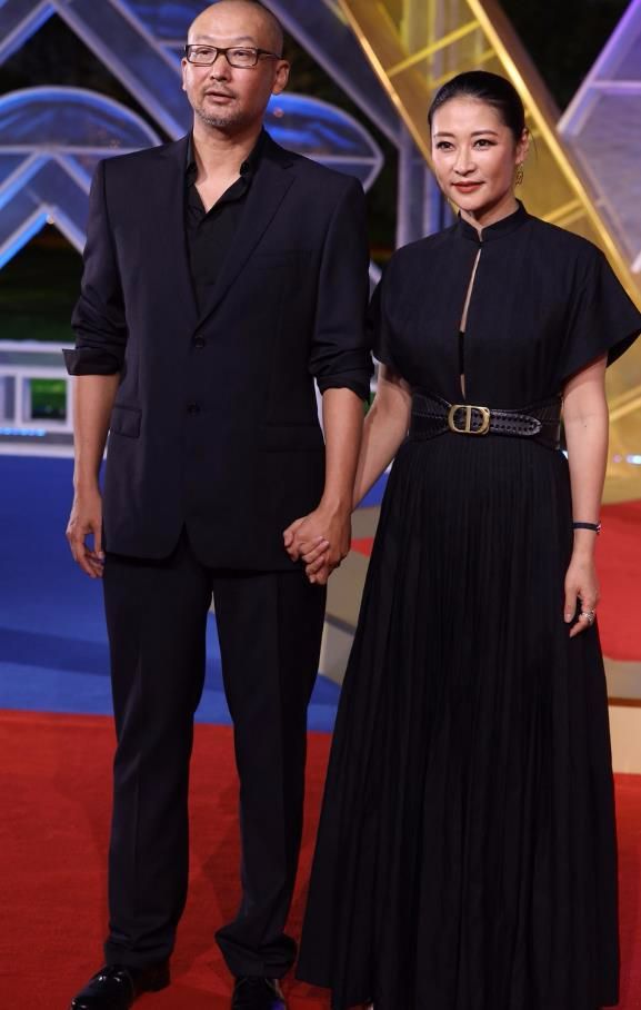 扒扒金鸡奖十大明星同框,陶虹调侃徐峥头发少,邓超孙俪土味比心