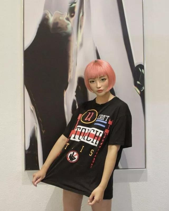 凭张“假脸”就能坐拥几十万粉丝?虚拟网红还很会带货!