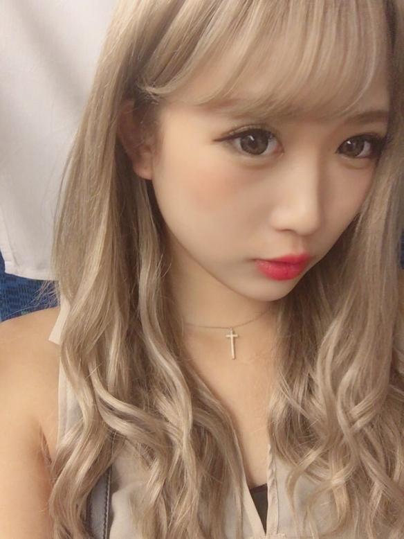 次时代辣妹超绝可爱！日杂00后人气模特伊藤桃々大波美图来袭