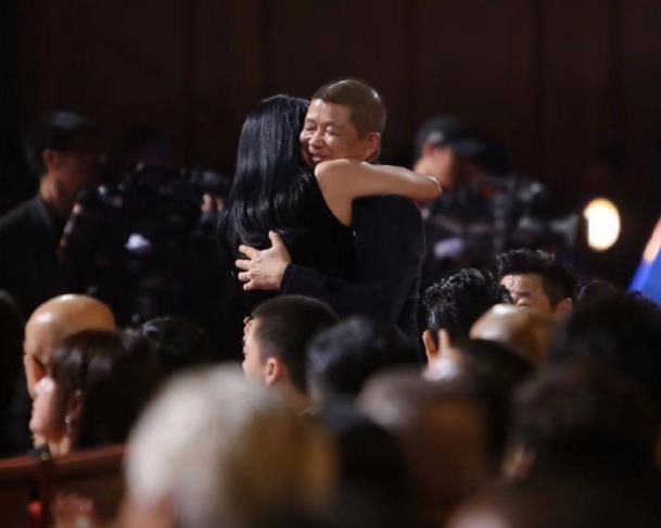 扒扒金鸡奖十大明星同框,陶虹调侃徐峥头发少,邓超孙俪土味比心