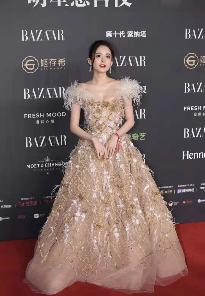 红毯争艳！赵丽颖刘诗诗仙气，杨紫BABY甜美，郎朗娇妻吉娜成最大黑马