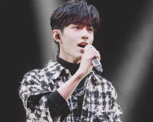 肖战王一博被传双十一晚会后约饭?到底还要不要“解绑”了