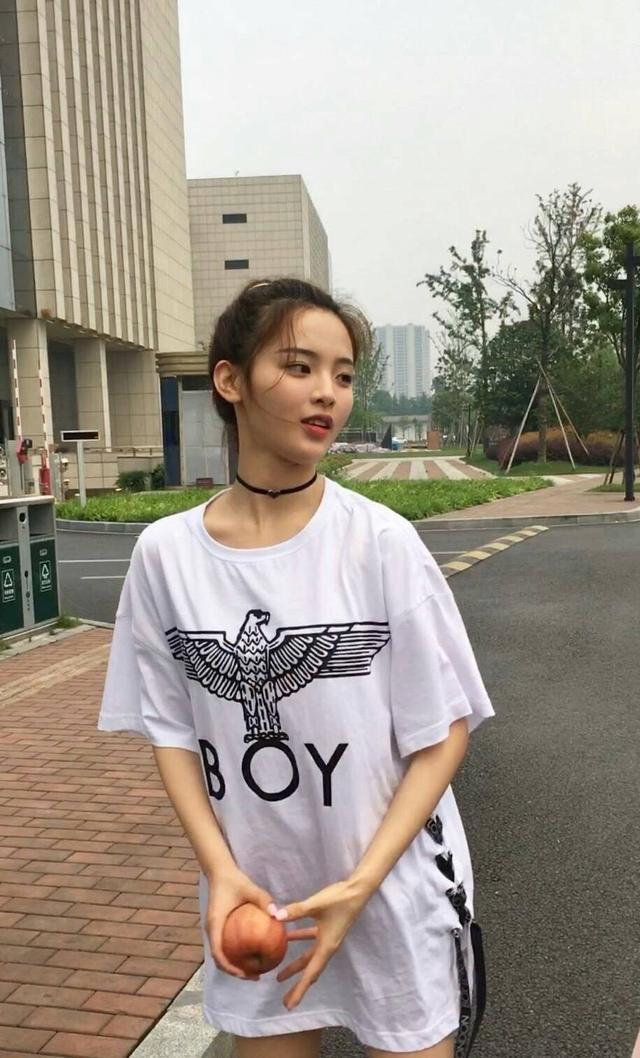 明星生图，大家来看看在路人镜头下，她们的样子究竟是什么样子的