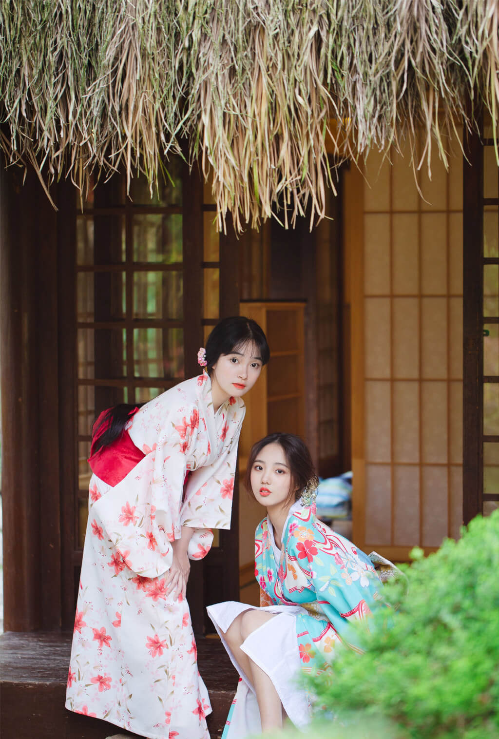 日系和服姐妹花性感养眼写真图片