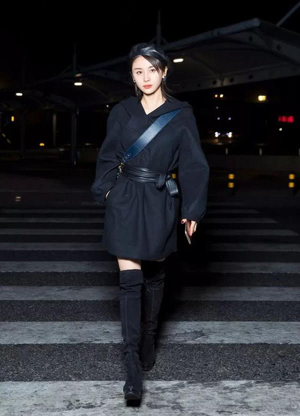 女孩身高158穿外套不好看?其实选款和搭配是关键,穿对就显高还时髦
