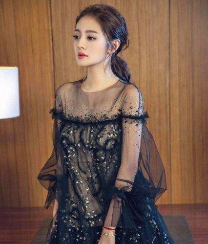 黑帮不敢惹的五位明星，表面看着温婉和善但背景强大到无法想象