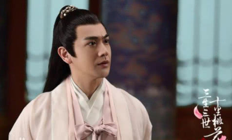 这些明星名字一读就错,全读对的是学霸,叫了20年的那英都叫错