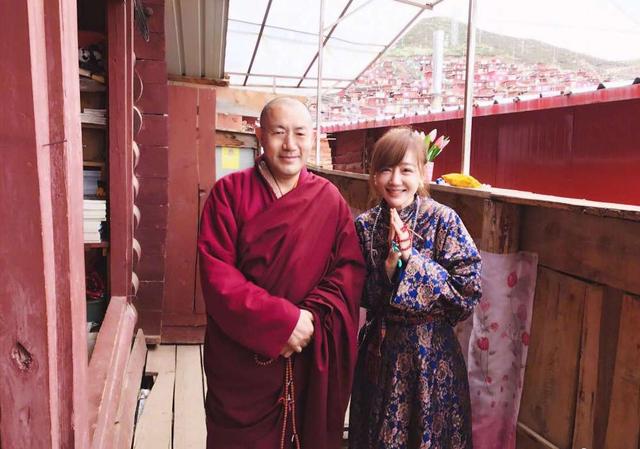和胡歌相恋数年,遭胡歌父母反对,皈依佛门,胡歌:她真的很好