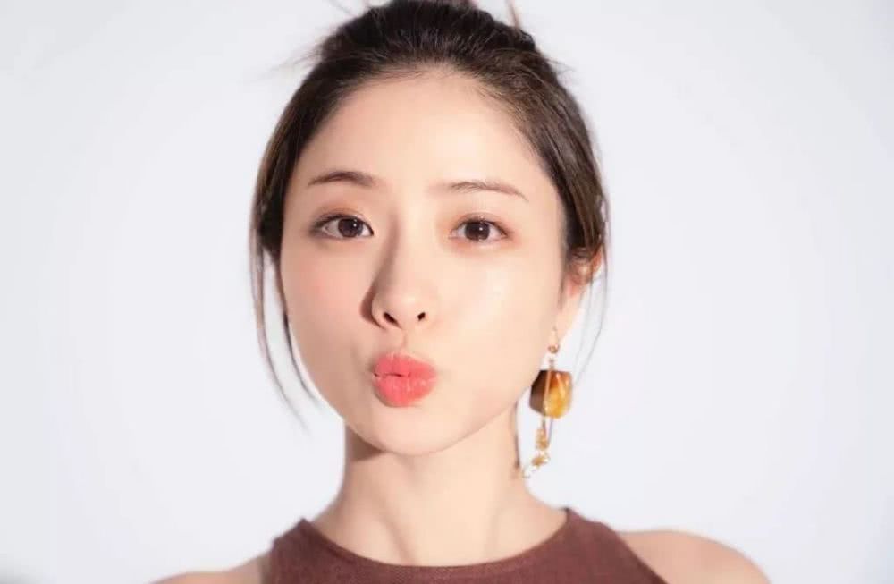 看多了流水线上的整容脸 是时候让她们来洗洗眼了