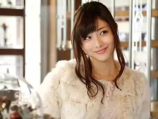 看多了流水线上的整容脸 是时候让她们来洗洗眼了