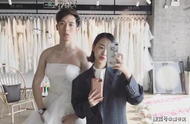 模范网红情侣分手，疑似男方出轨女方好友，被女方曝光出轨证据