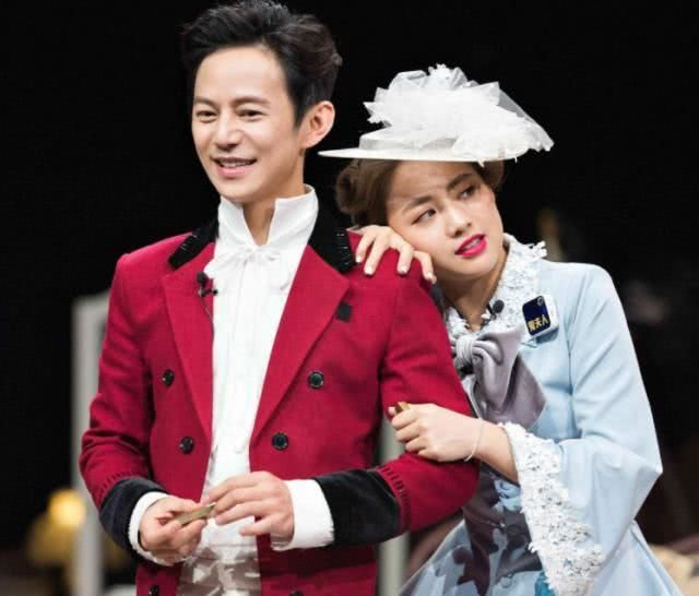 16岁被逼出道,因为忘寄钱被亲妈打到住院,如今却被何炅宠成公主