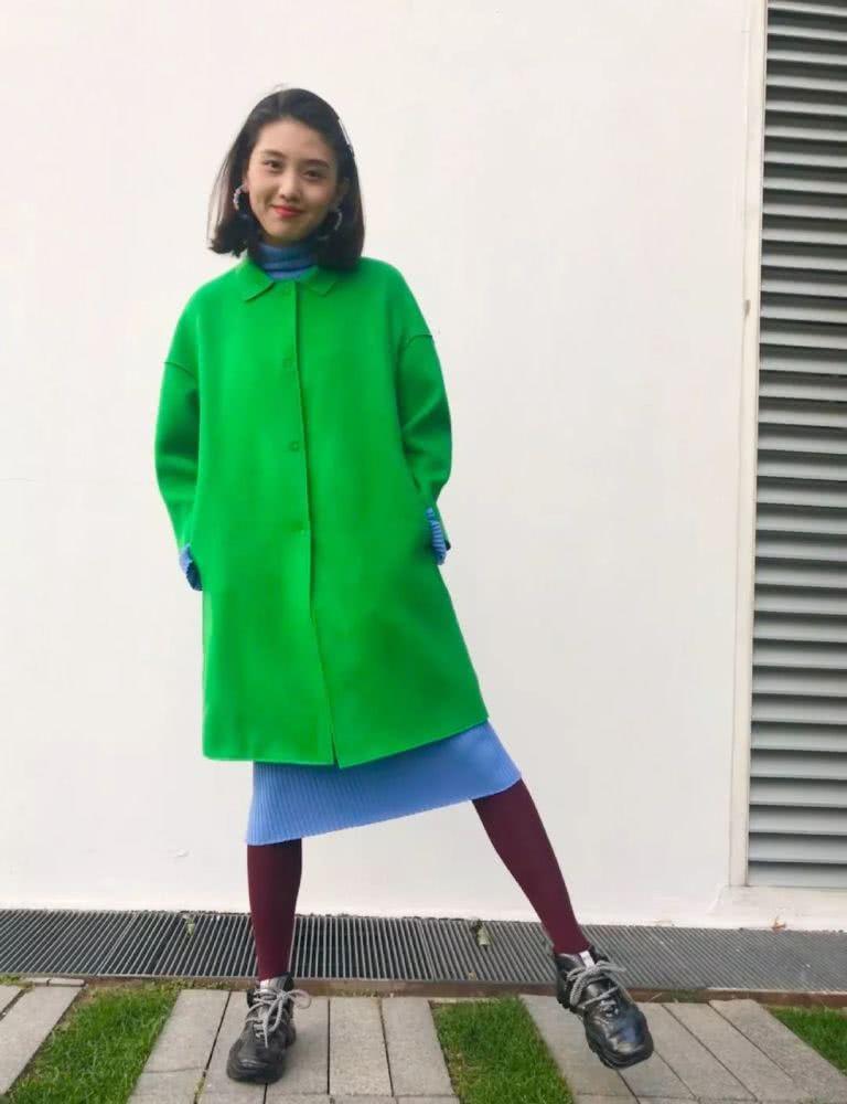 女生皮肤如果不是特别白,这些颜色的衣服最好不要穿,显黑还显黄