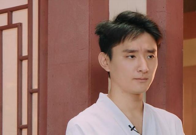 最令陈凯歌头疼的演员:并非顶嘴的于小彤,应是不敢教的“姑姑”