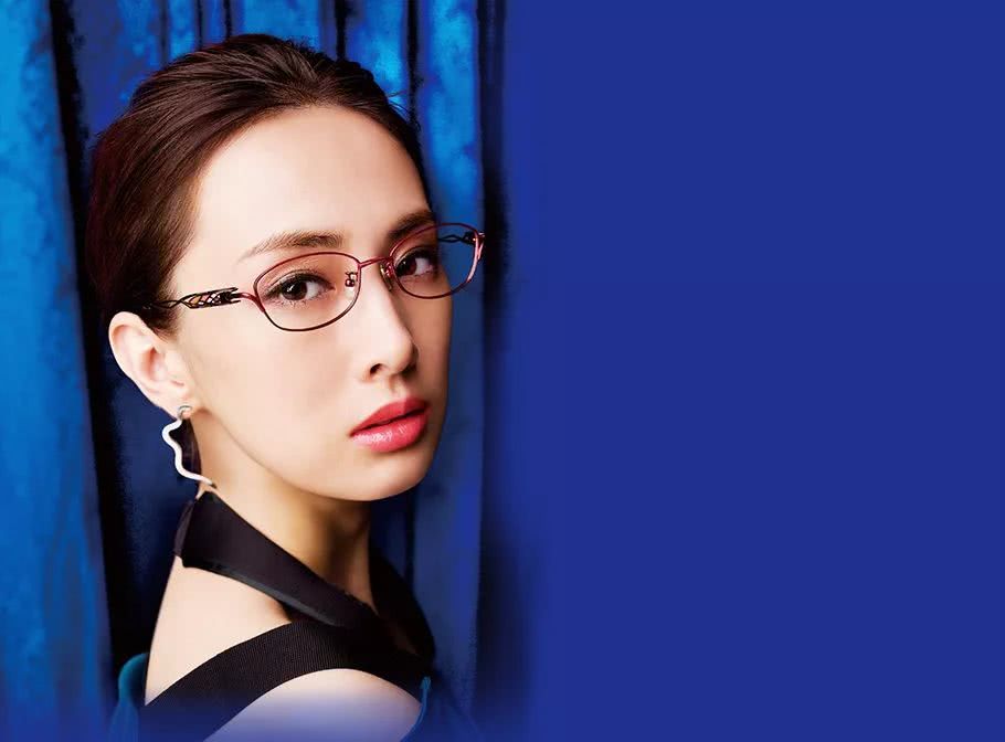 看多了流水线上的整容脸 是时候让她们来洗洗眼了