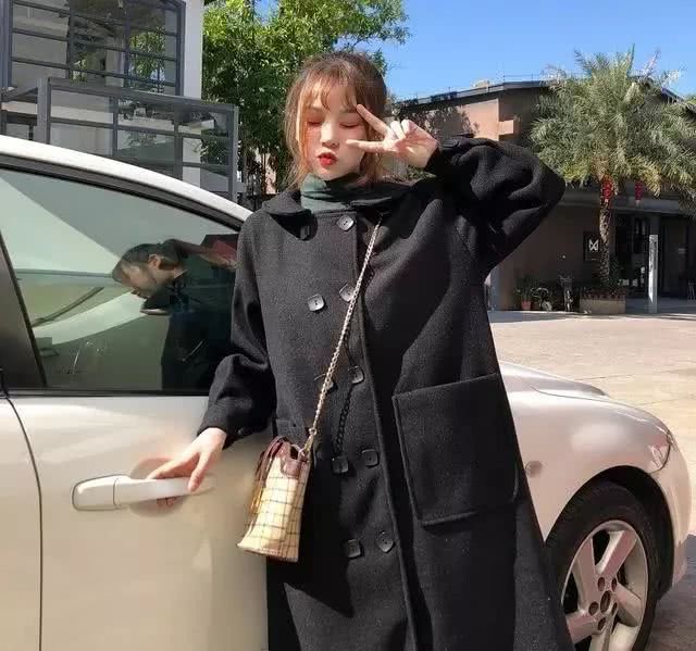 秋冬季呢大衣穿对了变高级还好看！会穿搭的妹纸平价大衣穿出大牌范