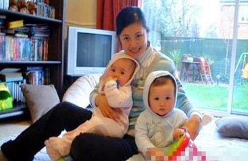 央视著名主持人,二婚娶小13岁娇妻,如今50岁生龙凤胎