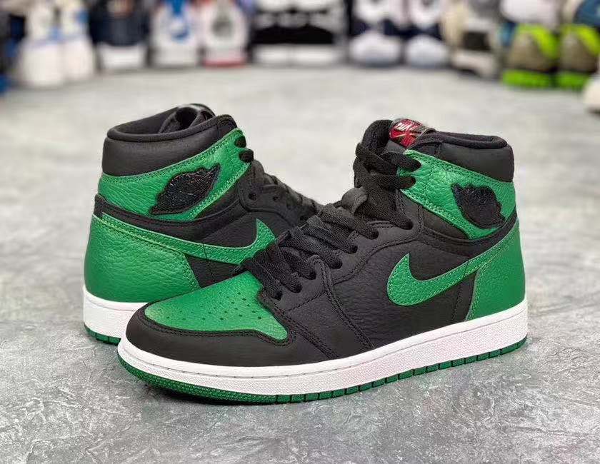 今年的 Air Jordan 1 都没抢到?不要惊慌,明年还有这款黑绿在等你!