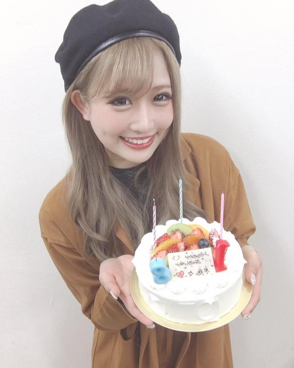 次时代辣妹超绝可爱!日杂00后人气模特伊藤桃々大波美图来袭